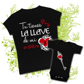 Camiseta MAMA TU TIENES LA LLAVE DE MI.. + Body CORAZ&Oacute;N BC